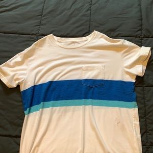 American Eagle short sleeve shirt Size L Color white